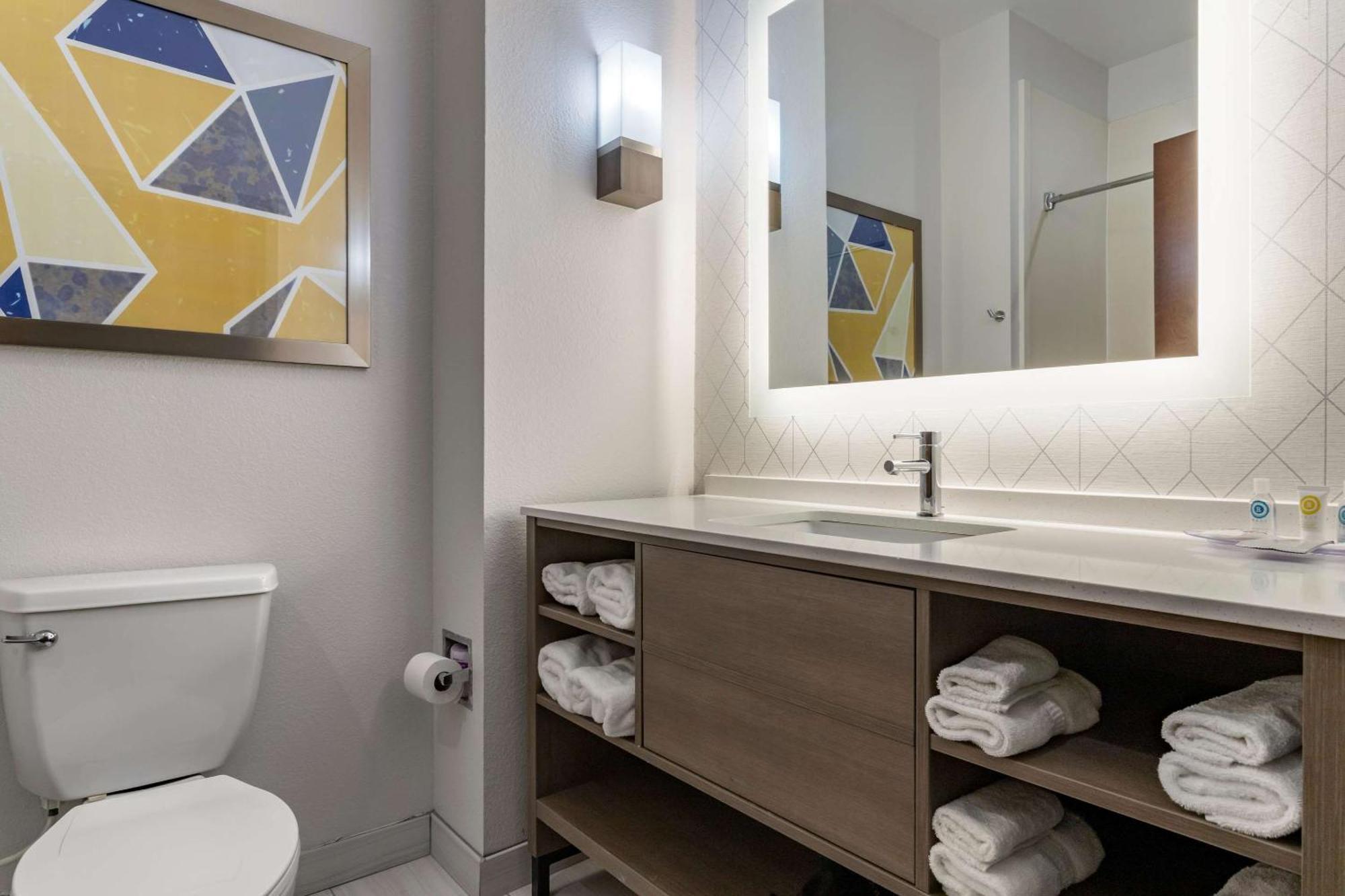 Comfort Suites Натчиточес Экстерьер фото